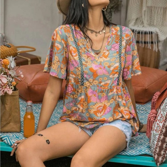 Plus size boho floral print blouse - Picture 14 of 14